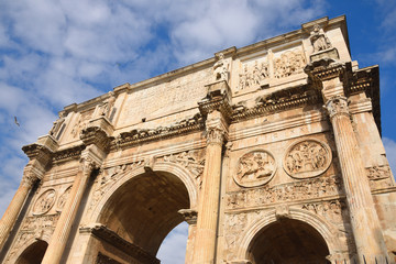 Fototapeta na wymiar Upper part of the Arch of Constantine in Rome. Italy. 