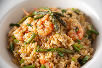 Risotto agli asparagi e gamberetti