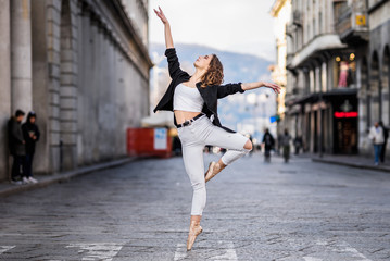 Ballerina a Como