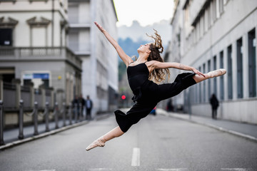 Ballerina a Como