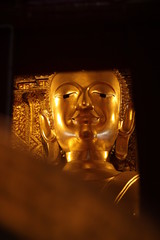 statue of buddha