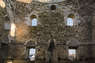 Fototapeta na wymiar ruins of ancient mosque