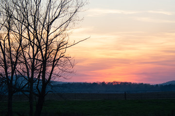 Fototapeta na wymiar Hazy Albama sunset 