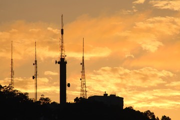 Nascer do sol no Morro da Cruz, cidade de Florianópolis, estado de Santa Catarina, Brasil