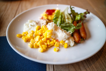 朝食ビュッフェ