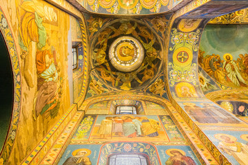 Obraz premium Interior, church of Savior on the Spilled Blood. 1880s church with vibrant, lavish design - Saint Petersburg, Russia