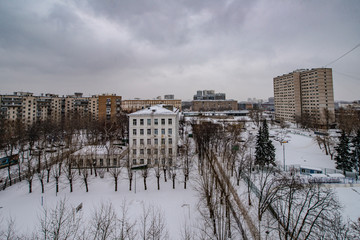 Fototapeta na wymiar New residential areas of Moscow with multi-ethane houses in winter