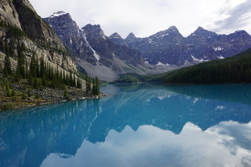 Fototapeta na wymiar Moraine Lake in National Park Banff in Canada
