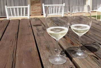 Coppia di bicchieri di Champagne