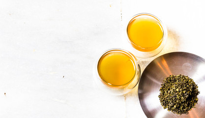 Green tea with lemon and honey