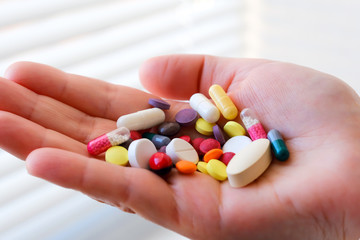 Laboratory tests and clinical trials of drugs. Toxicology. Clinical pharmacology.