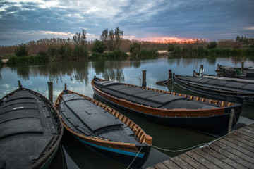 Obraz premium Fishing boats in the harbor