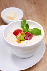 breakfast with oat porridge