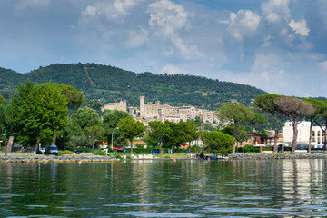 Fototapeta na wymiar Veduta di Bolsena dal lago di Bolsena