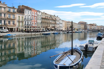 Obraz premium Sete, a seaside resort and singular island in the Mediterranean sea, it is named the Venice of Languedoc Rousillon, France