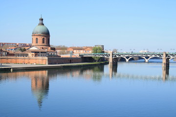 The Saint Pierre bridge passes over the Garonne river and Hospital de La Grave in Toulouse, Haute Garonne, Occitanie, France