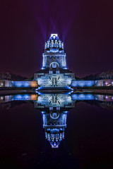 Völkerdenkmal bei Nacht