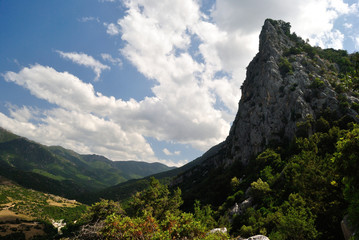 Fototapeta na wymiar Veduta del Monte Cucuttos da Surtana