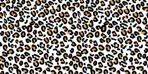 Leopard pattern. Seamless vector print. Realistic animal texture. Abstract repeating pattern - leopard skin imitation can be painted on clothes or fabric. eps10