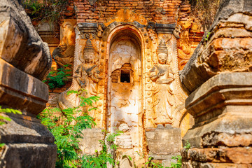 Fototapeta premium Close up details of Shwe Indein pagoda in Myanmar