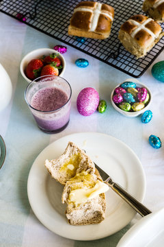 easter hot cross buns