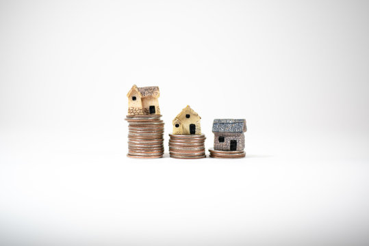 Comparing real estate prizes in the market