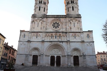 EGLISE SAINT PIERRE A MACON - SAONE ET LOIRE - BOURGOGNE