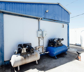 Equipment for cooling installed on the street