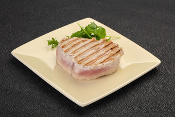 Grilled tuna steak