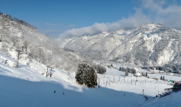 日本のスキーリゾート © goro20