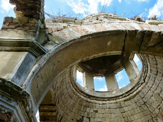 the ruins of the old Jewish synagogue church