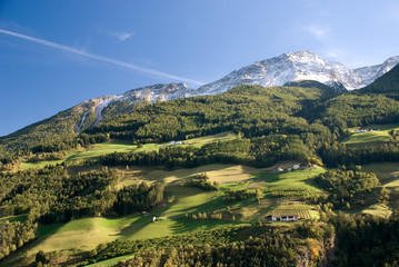 Fototapeta na wymiar Paesaggio dell'Alto Adige