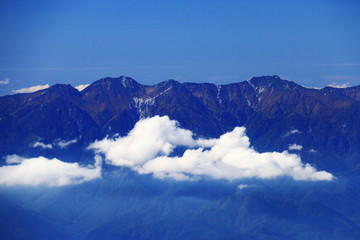 南アルプス塩見岳山頂からの　中央アルプス　空木岳　南駒ヶ岳　遠景　