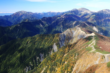 Naklejka premium 南アルプス塩見岳山頂から 南アルプス北部 仙丈ヶ岳 甲斐駒ヶ岳 白峰三山を望む