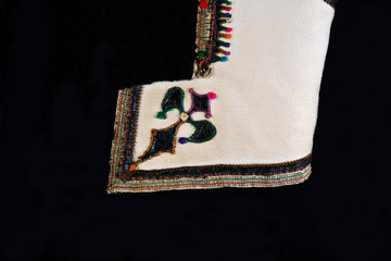ornamentation of old Ukrainian shirts, embroidery and pattern placement