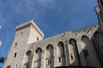 Teilansicht der Kathedrale 'Palais des Pape' in Avignon, Frankreich
