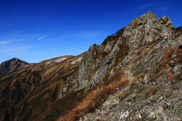 東北飯豊連峰　飯豊山山頂への道　御秘所