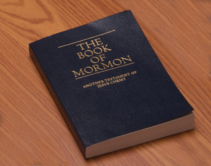 Book of mormon used and read for spiritual inspiration and the affirmation of faith . - obrazy, fototapety, plakaty