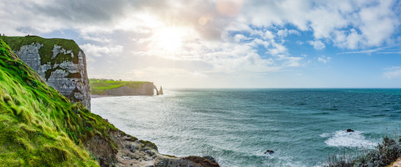 Klippen von Étretat Normandie © by-studio