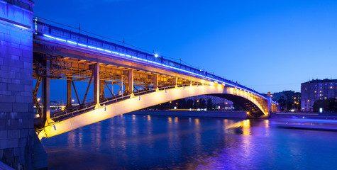 Obraz premium summer evening cityscape with Smolensky Metro Bridge