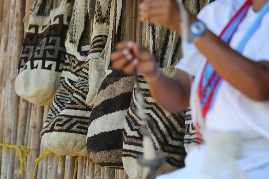 indigenas arhuacos-colombia