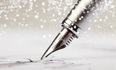 Signing a signature with a fountain pen