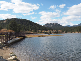 Fototapeta na wymiar Evergreen Lake in Evergreen, Colorado