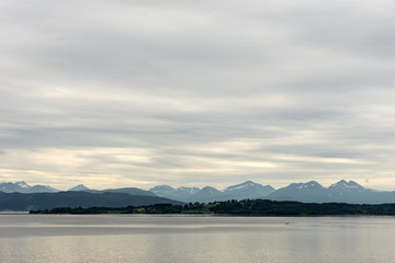 Fototapeta premium Bergpanorama südlich von Molde, Norwegen