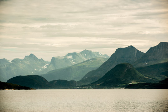 Bergpanorama s&uuml;dlich von Molde, Norwegen