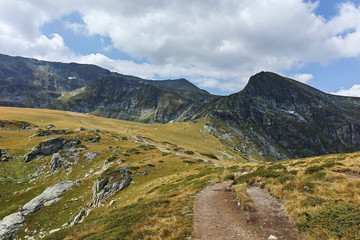 Fototapeta premium Landscape of Green Hills of Rila Mountan near The Seven Rila Lakes, Bulgaria
