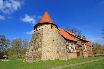 Fototapeta na wymiar Suderburg: St. Remigius-Kirche (18. Jh., Niedersachsen)