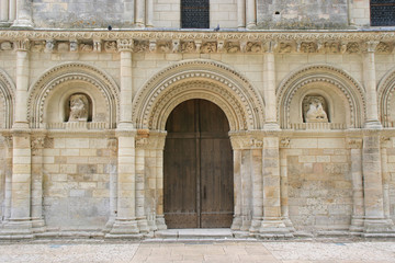 Fototapeta na wymiar Notre-Dame-de-Surgères church (Surgères - France)