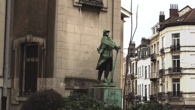 Brussels, Belgium, Graffiti, Mural, Metro, Atomium, Bus, Statues, and Squares in slow motion