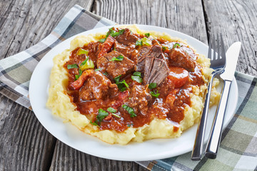 irish beef and beer stew with bacon